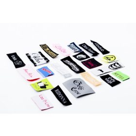 Egyedi gyártású szövött címke damaszt anyagú