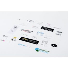 Egyedi nyomott bevarrható ruhacímke