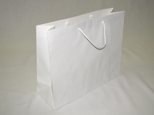 Zsinórfüles papírtáska 38x13x31 cm (fekvő) fehér